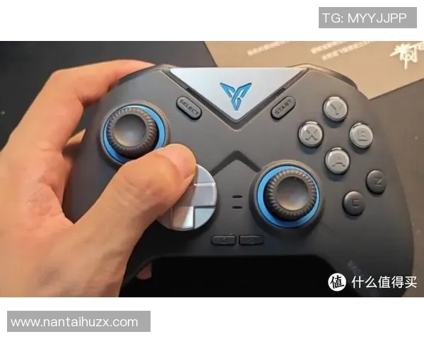 英雄联盟装备选购：游戏手柄推荐_1